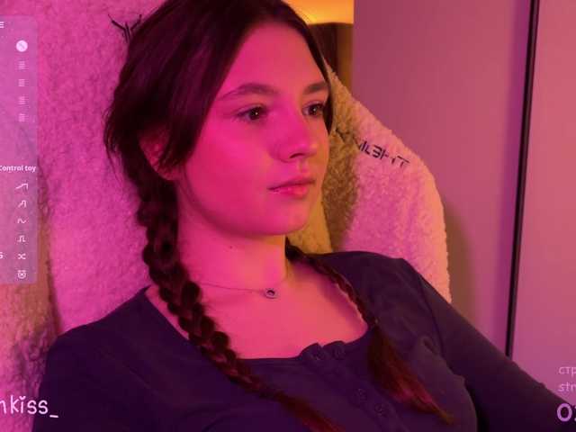 -FoxAlisa-'s BongaCams show and profile