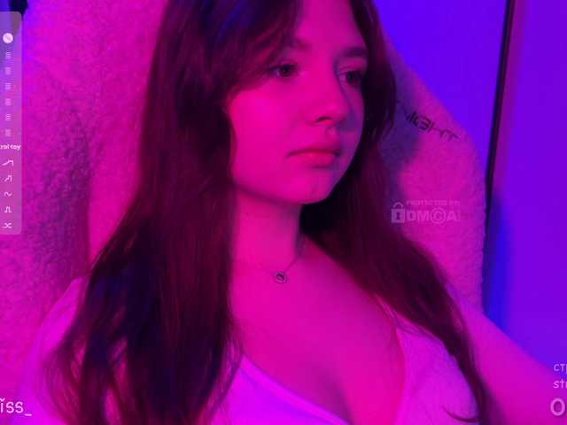 -FoxAlisa-'s BongaCams show and profile