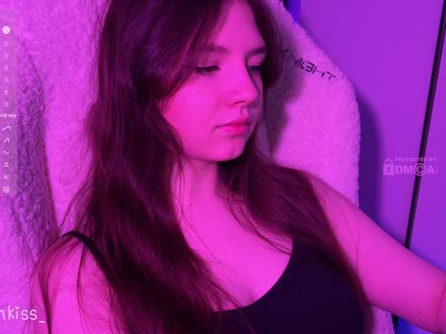 -FoxAlisa-'s BongaCams show and profile