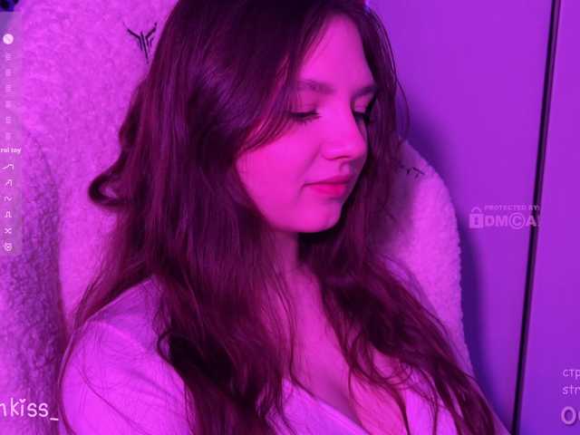 -FoxAlisa-'s BongaCams show and profile