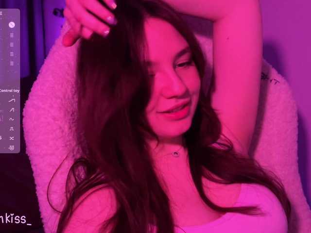 -FoxAlisa-'s BongaCams show and profile