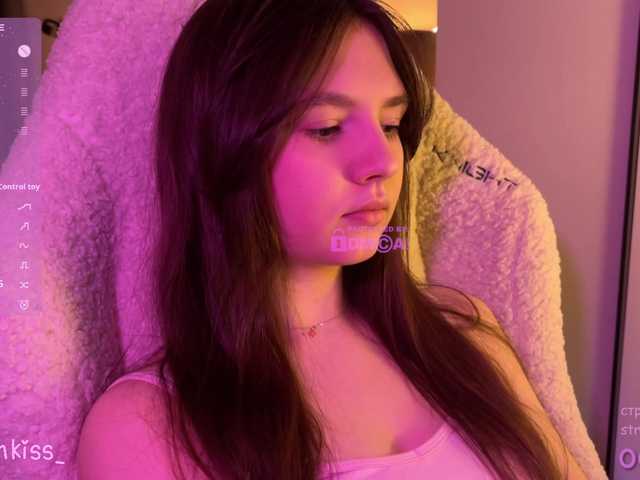 -FoxAlisa-'s BongaCams show and profile