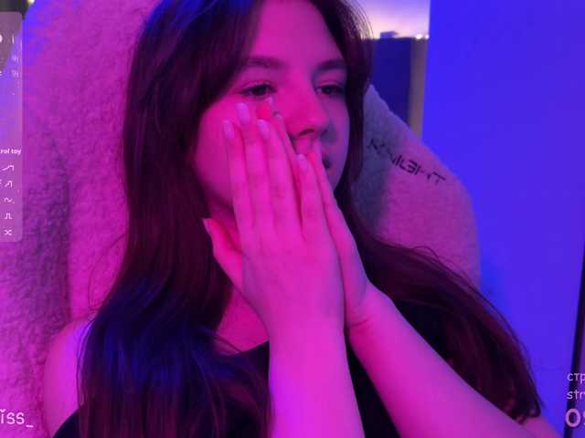 -FoxAlisa-'s BongaCams show and profile