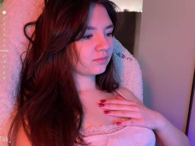 -FoxAlisa-'s BongaCams show and profile