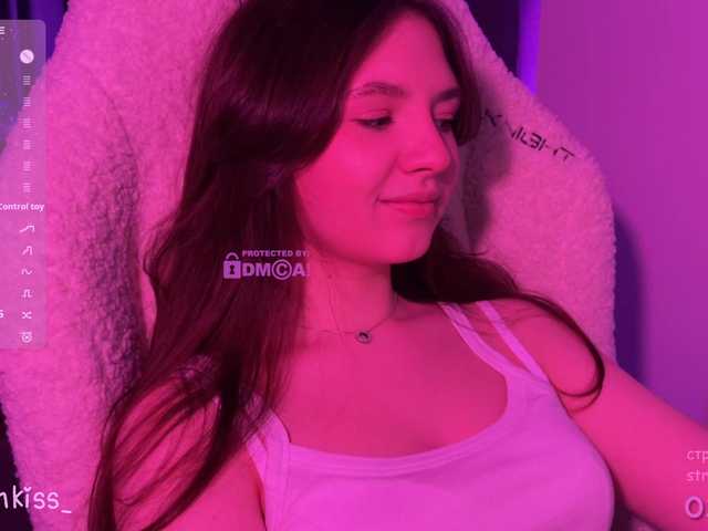 -FoxAlisa-'s BongaCams show and profile