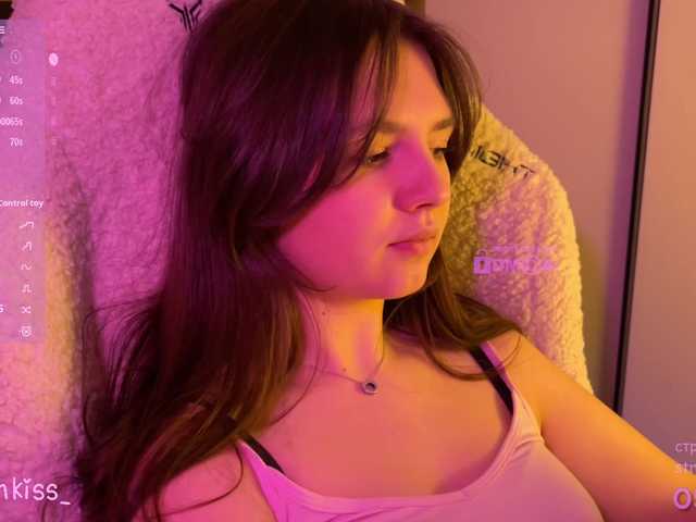 -FoxAlisa-'s BongaCams show and profile