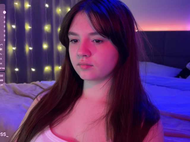 -FoxAlisa-'s BongaCams show and profile