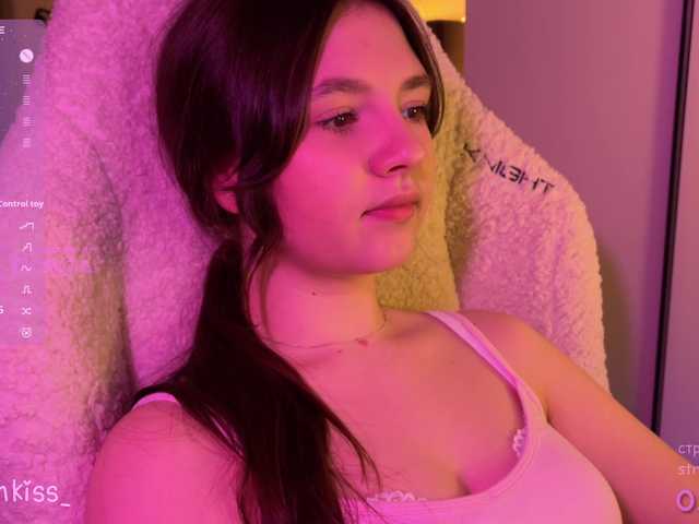 -FoxAlisa-'s BongaCams show and profile