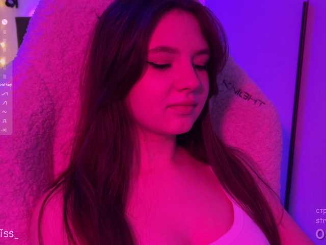 -FoxAlisa-'s BongaCams show and profile