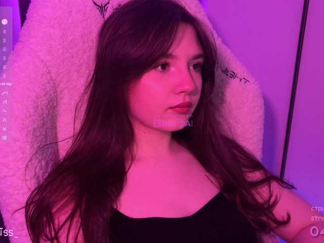 -FoxAlisa-'s BongaCams show and profile