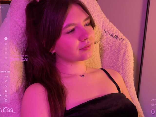 -FoxAlisa-'s BongaCams show and profile