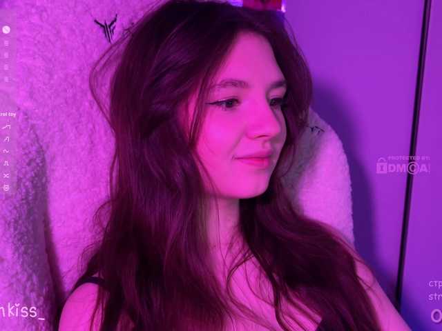 -FoxAlisa-'s BongaCams show and profile