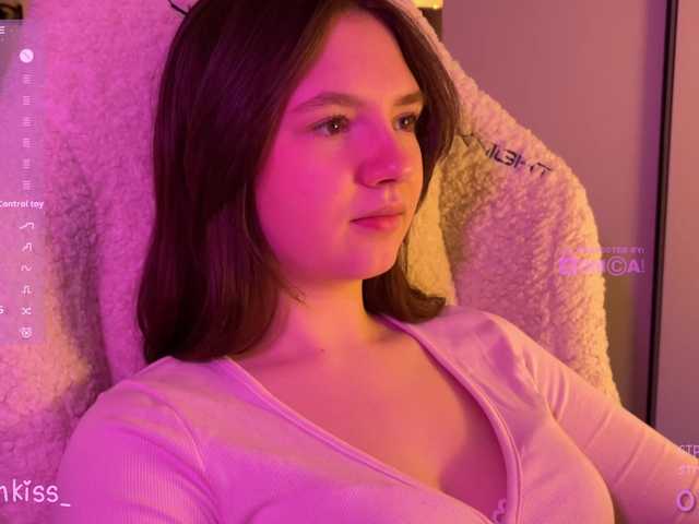 -FoxAlisa-'s BongaCams show and profile