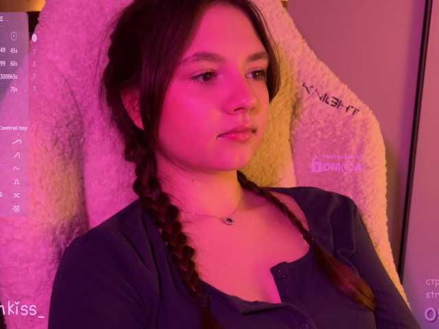 -FoxAlisa-'s BongaCams show and profile