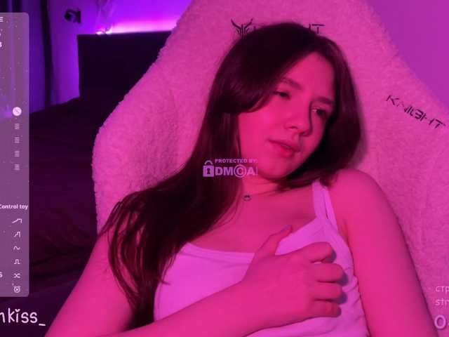 -FoxAlisa-'s BongaCams show and profile