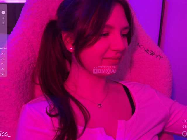 -FoxAlisa-'s BongaCams show and profile