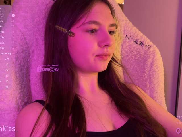 -FoxAlisa-'s BongaCams show and profile