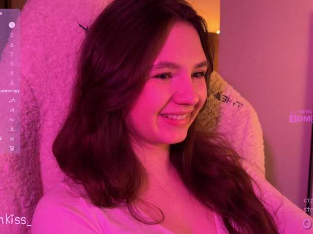 -FoxAlisa-'s BongaCams show and profile