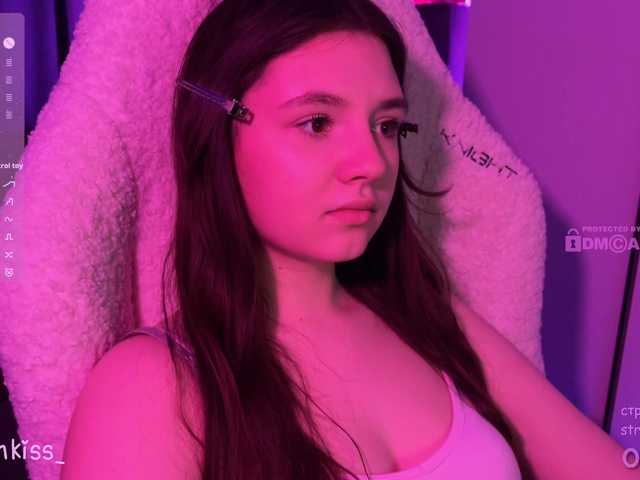 -FoxAlisa-'s BongaCams show and profile