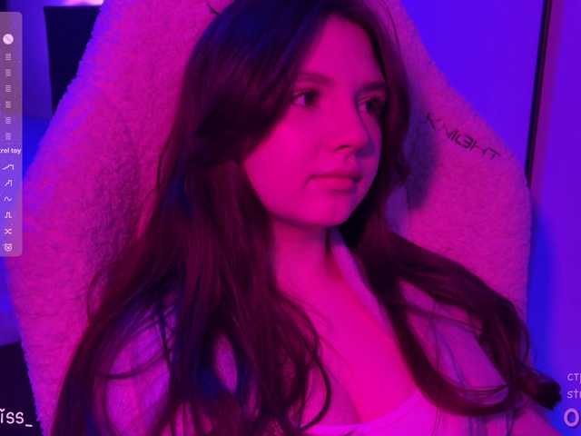 -FoxAlisa-'s BongaCams show and profile