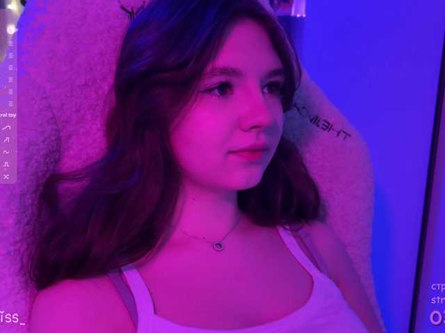 -FoxAlisa-'s BongaCams show and profile