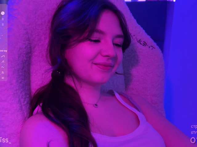 -FoxAlisa-'s BongaCams show and profile