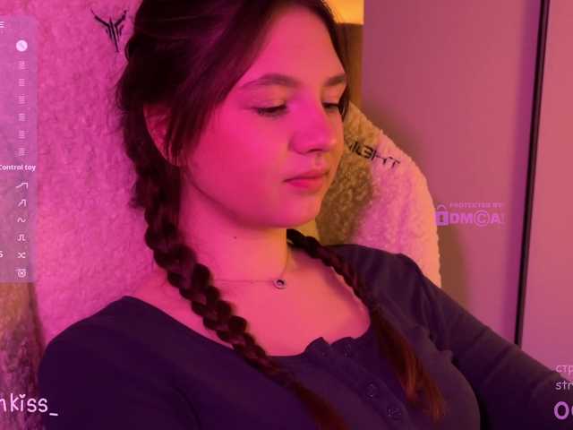 -FoxAlisa-'s BongaCams show and profile