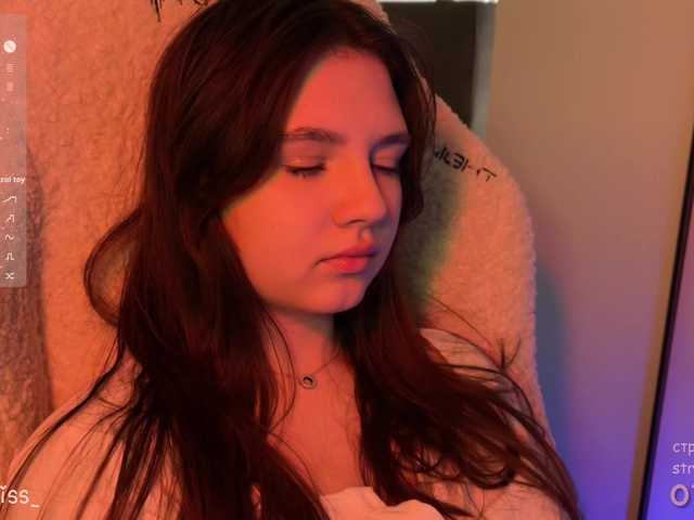 -FoxAlisa-'s BongaCams show and profile