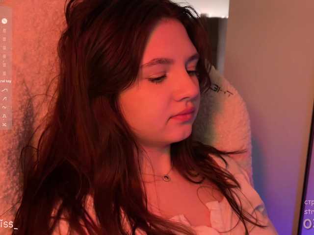 -FoxAlisa-'s BongaCams show and profile