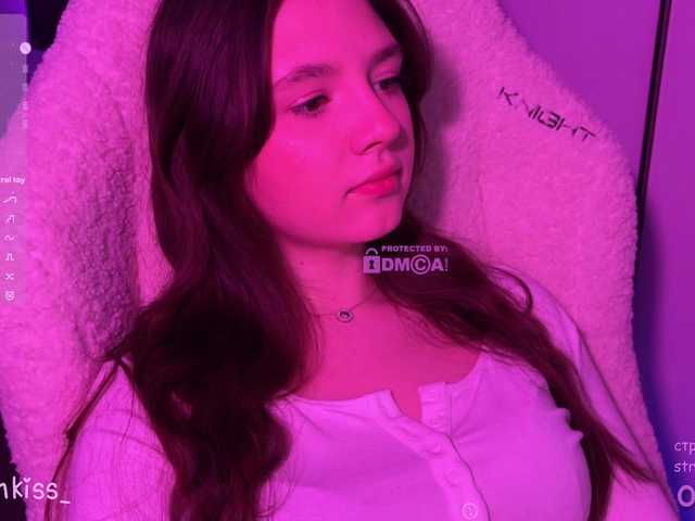 -FoxAlisa-'s BongaCams show and profile