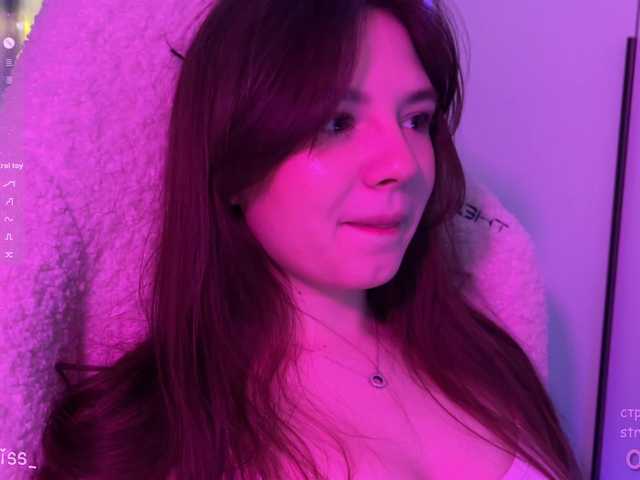 -FoxAlisa-'s BongaCams show and profile