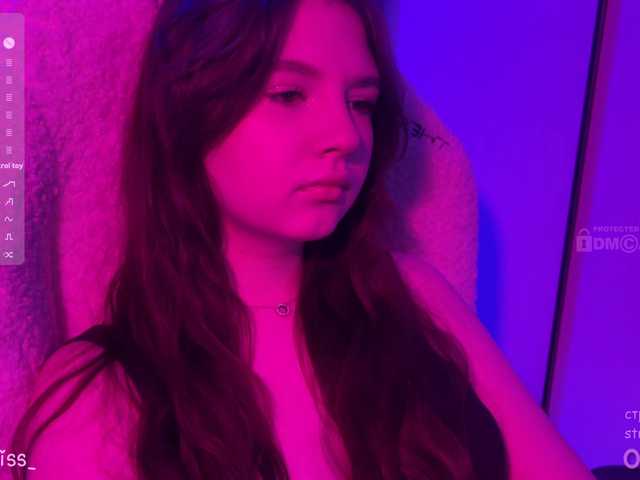 -FoxAlisa-'s BongaCams show and profile