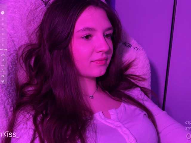 -FoxAlisa-'s BongaCams show and profile