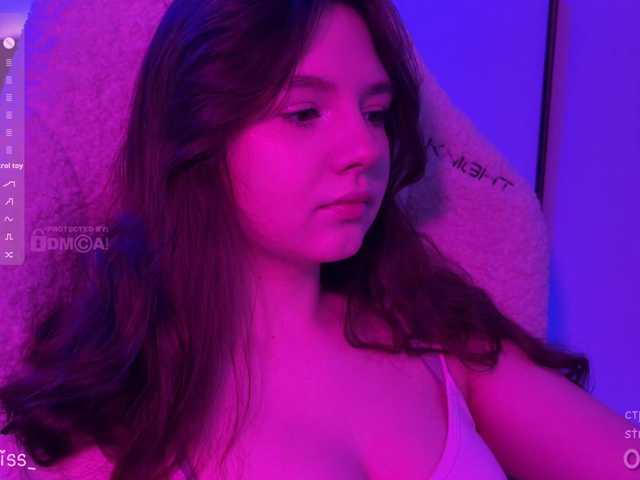 -FoxAlisa-'s BongaCams show and profile