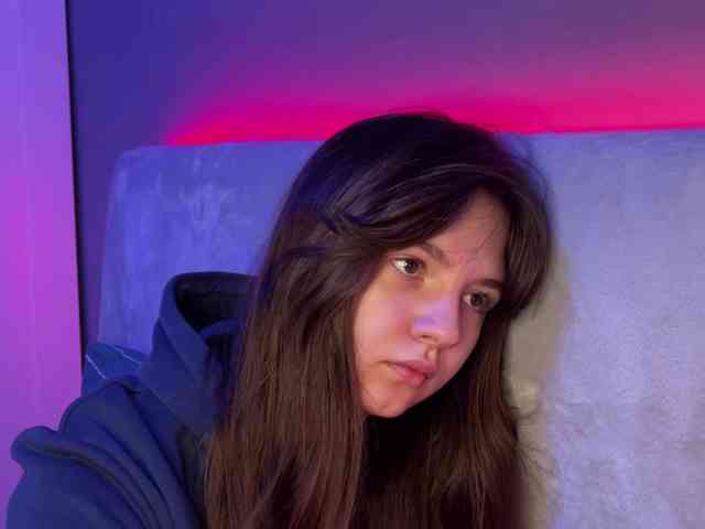 AlisaRichGold webcam