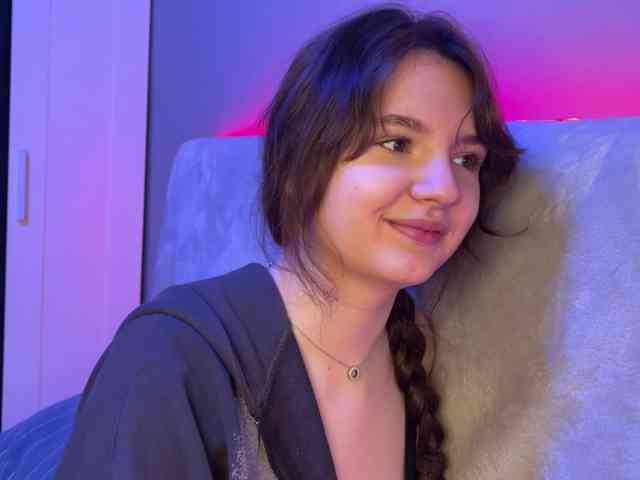-FoxAlisa- Live Webcam on BongaCams