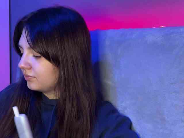 AlisaRichGold webcam