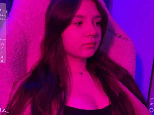 -FoxAlisa- Live Webcam on BongaCams