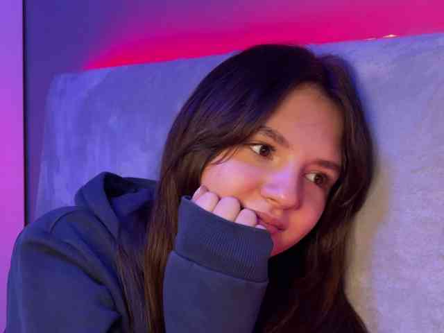 AlisaRichGold webcam