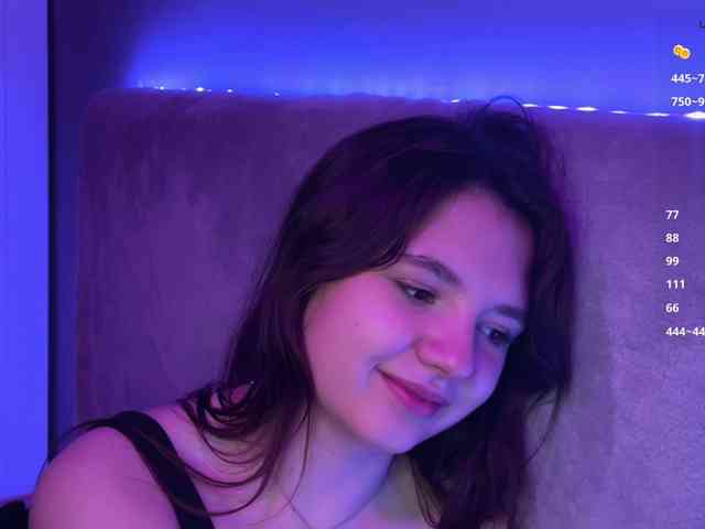 -FoxAlisa- Live Webcam on BongaCams