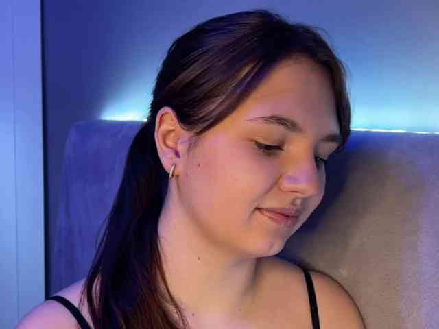 AlisaRichGold webcam
