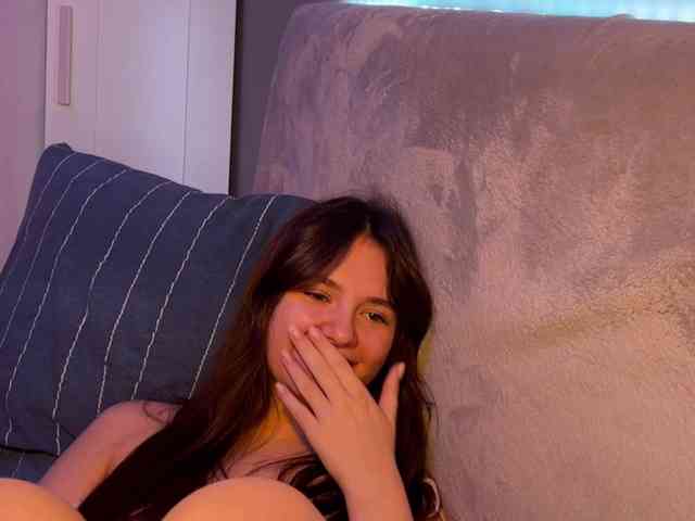 AlisaRichGold webcam