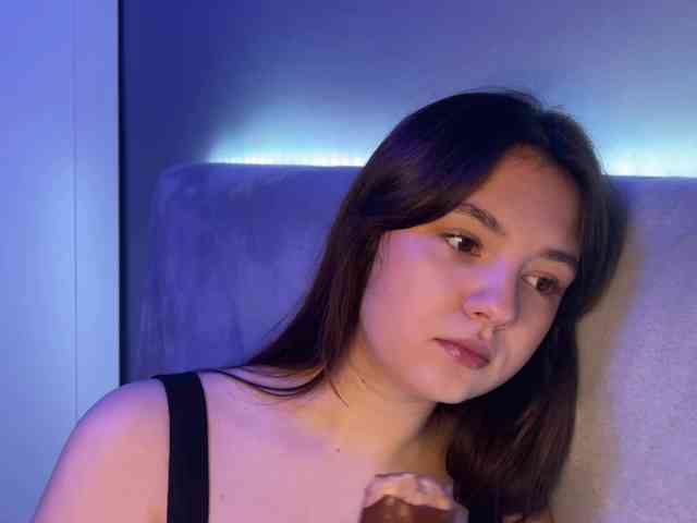 AlisaRichGold webcam