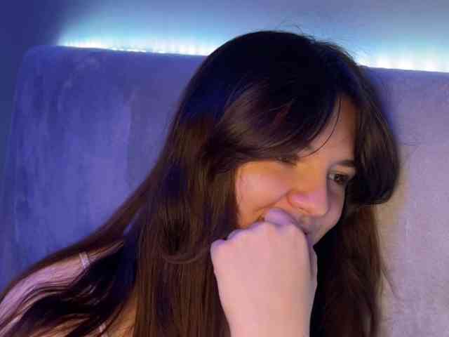 AlisaRichGold webcam