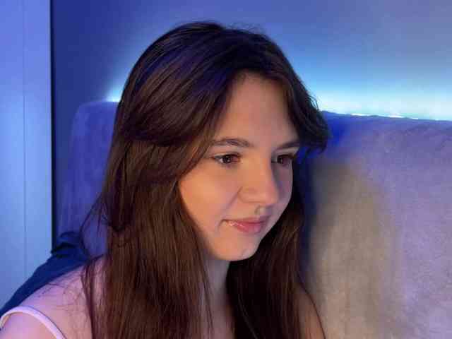 AlisaRichGold webcam