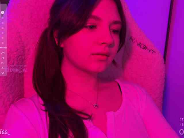 -FoxAlisa- Live Webcam on BongaCams