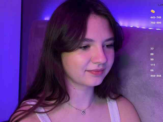 -FoxAlisa- Live Webcam on BongaCams