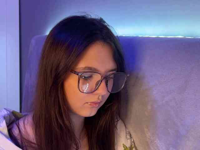 AlisaRichGold webcam