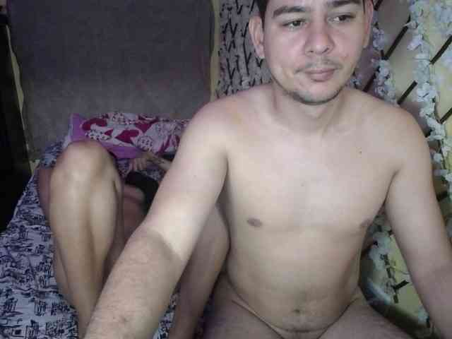 ANDREAHOTCOUPLE69 webcam