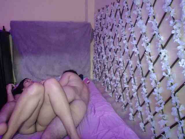 ANDREAHOTCOUPLE69 webcam